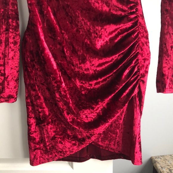 SHEIN Velvet Dress - Picture 3 of 4